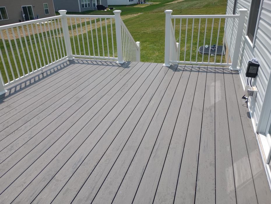 Estridge Deck and Patio LLC Image