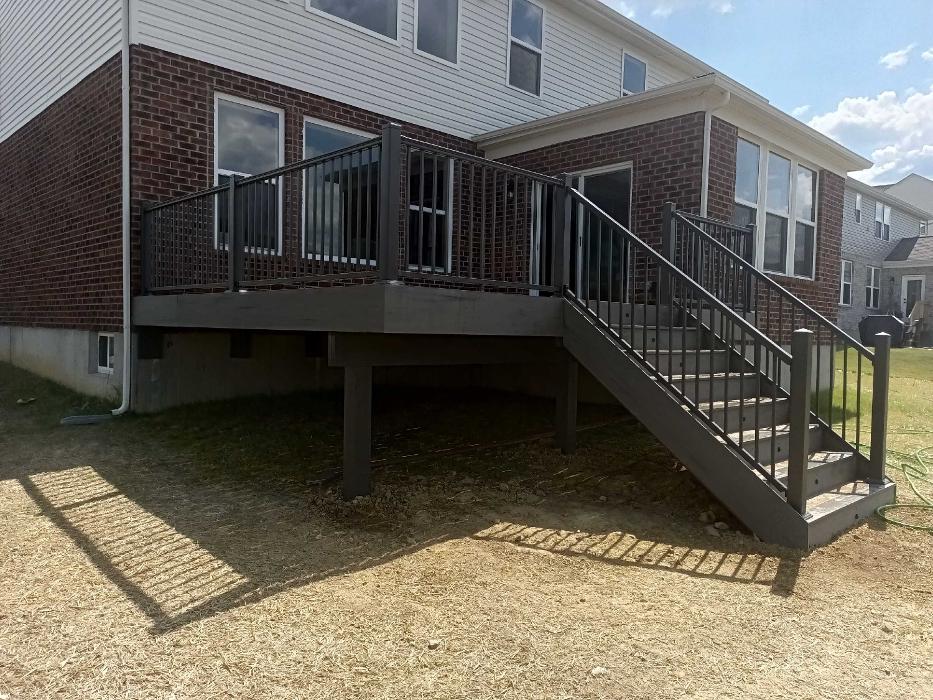 Estridge Deck and Patio LLC Image