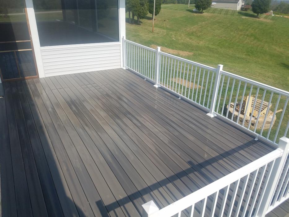 Estridge Deck and Patio LLC Image