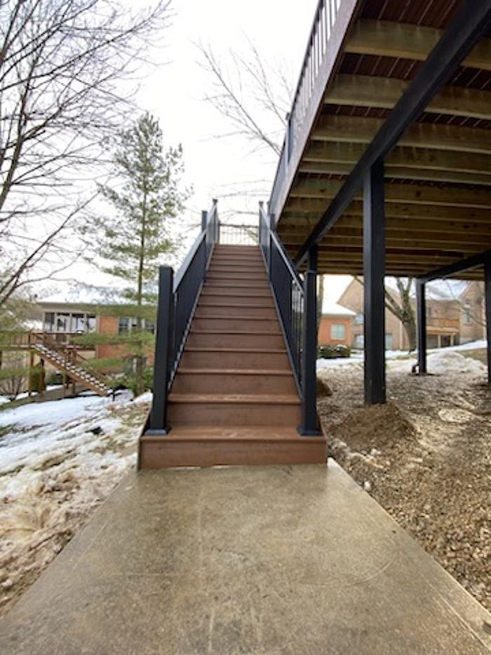 Estridge Deck and Patio LLC Image