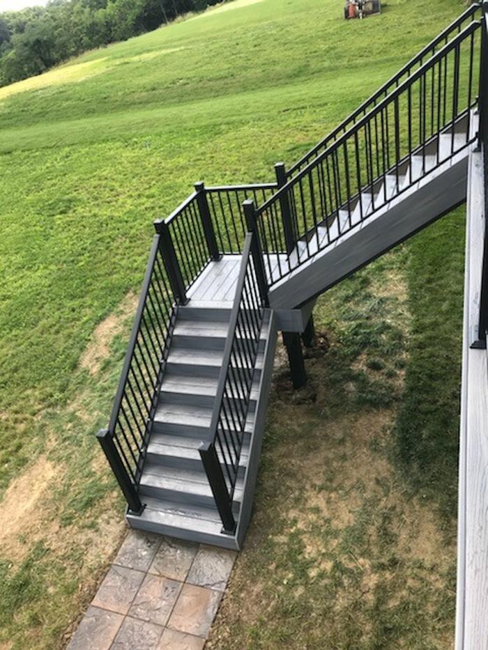 Estridge Deck and Patio LLC Image