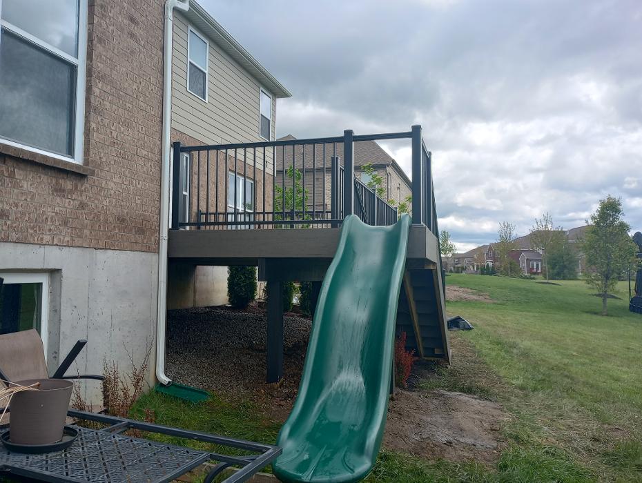 Estridge Deck and Patio LLC Image