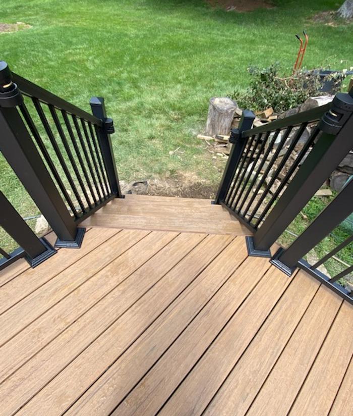 Estridge Deck and Patio LLC Image