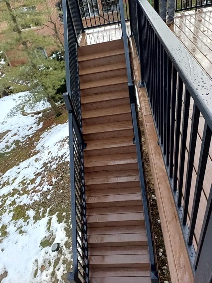 Estridge Deck and Patio LLC Image
