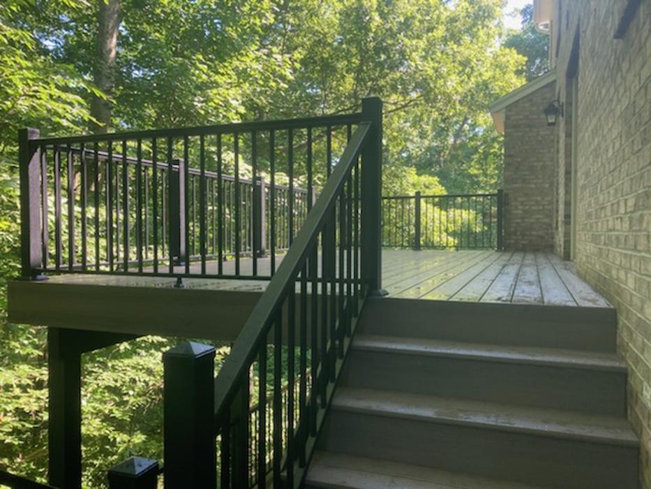 Estridge Deck and Patio LLC Image