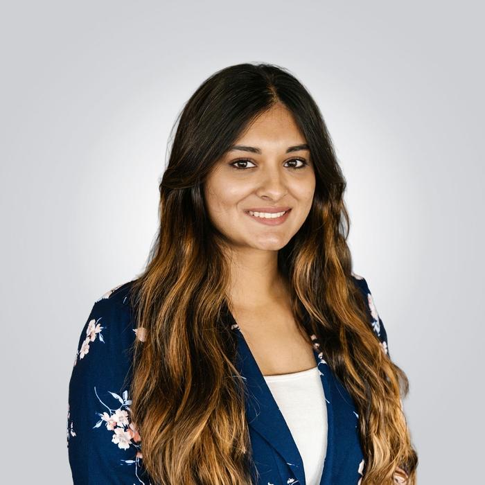 Pooja Mahajan, DDS, DMD Logo