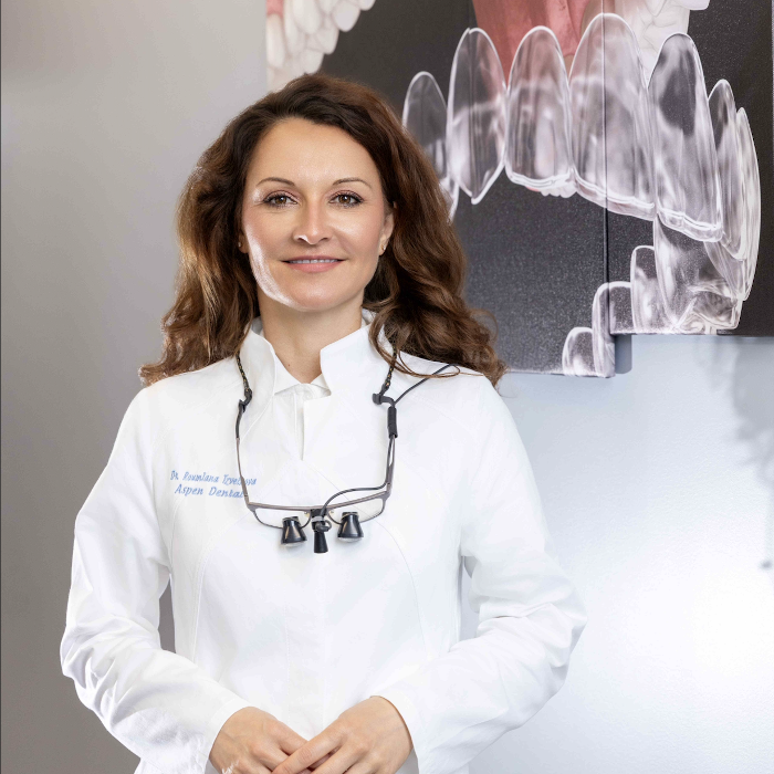 Roumiana Tzvetkova, DDS, DMD Logo