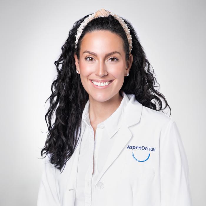 Carolina Ferreira, DDS, DMD Logo