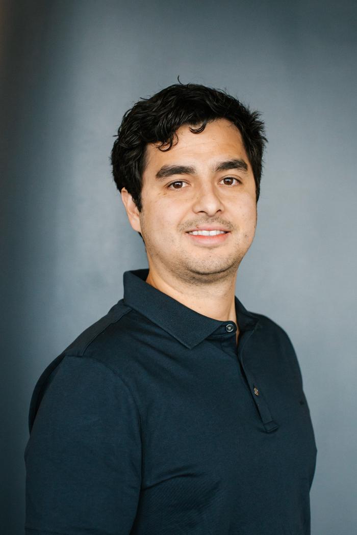 Josue Covarrubias Logo