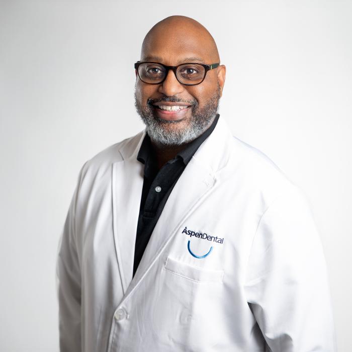 Dwight Thompson Logo