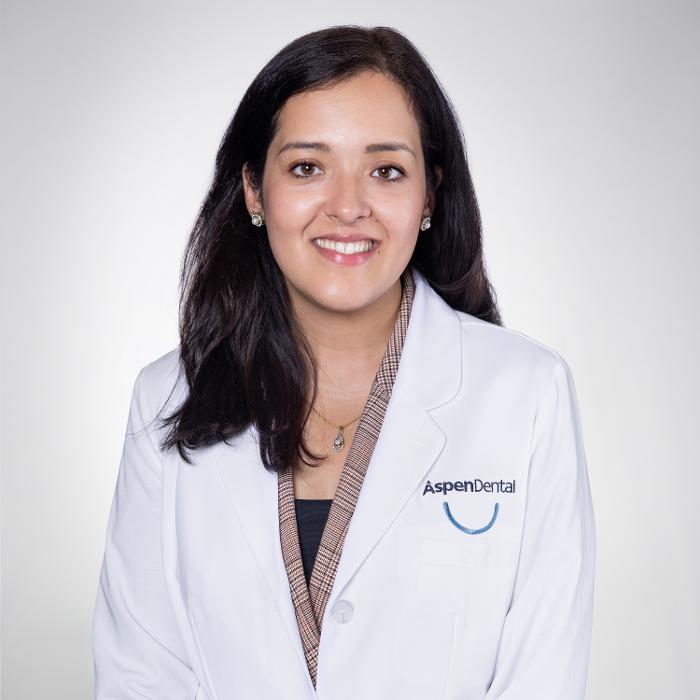 Izza Khan, DDS, DMD Logo