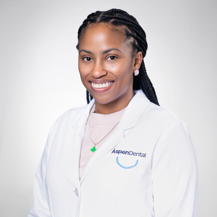 Mieké Hampton, Bachelors Logo