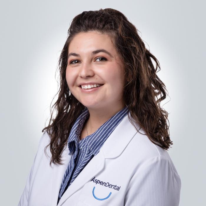 Isabel Méndez, DDS, DMD Logo