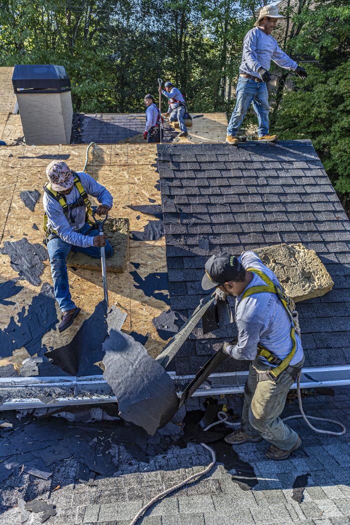 Atlanta Roofing Specialists Image