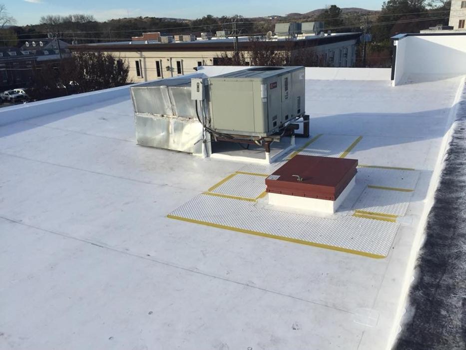 Atlanta Roofing Specialists Image