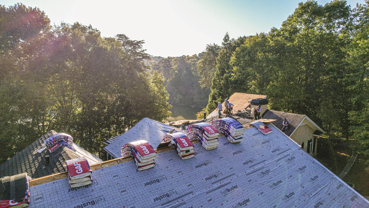 Atlanta Roofing Specialists Image