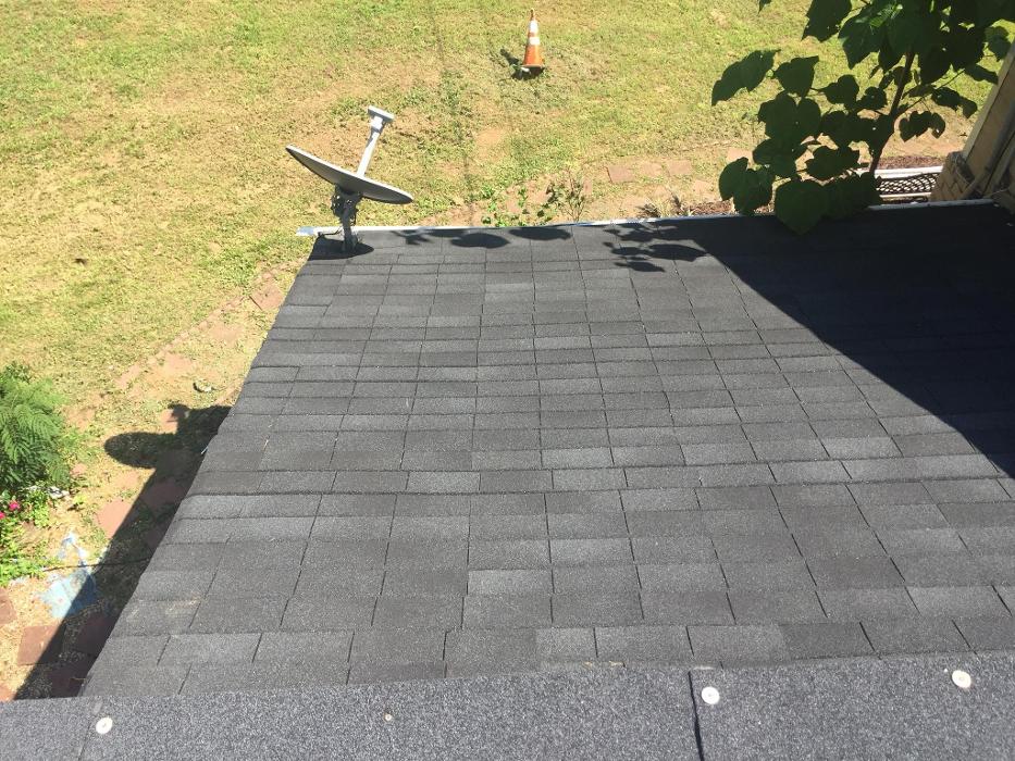 Atlanta Roofing Specialists Image