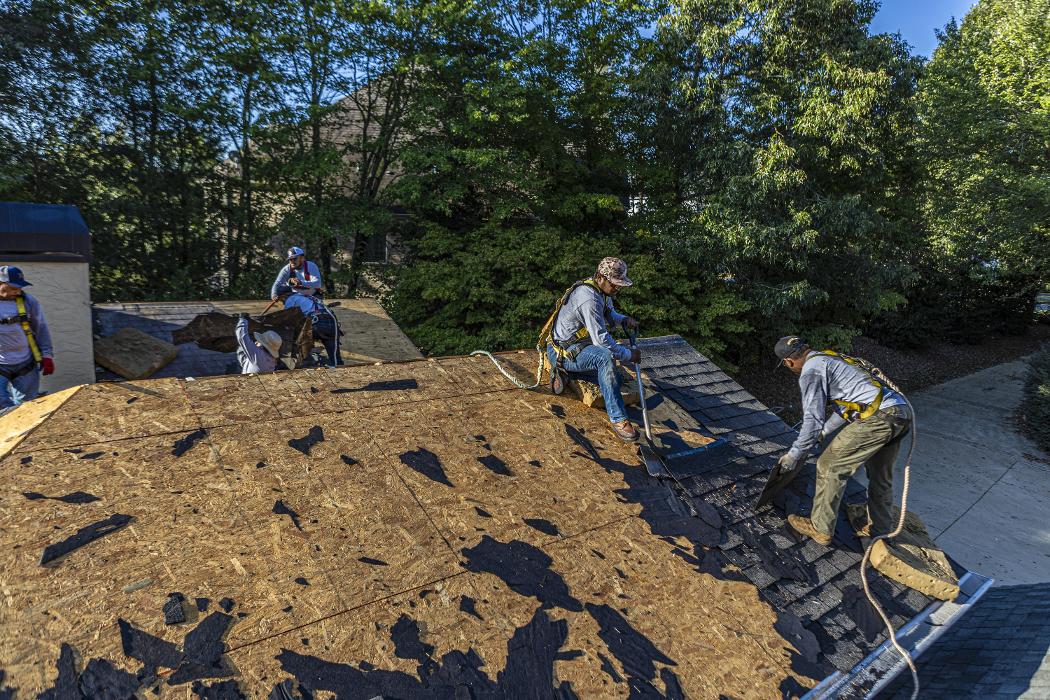 Atlanta Roofing Specialists Image