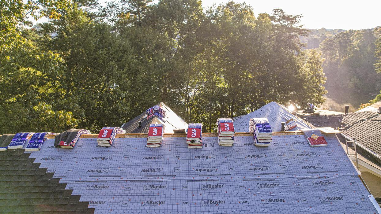 Atlanta Roofing Specialists Image