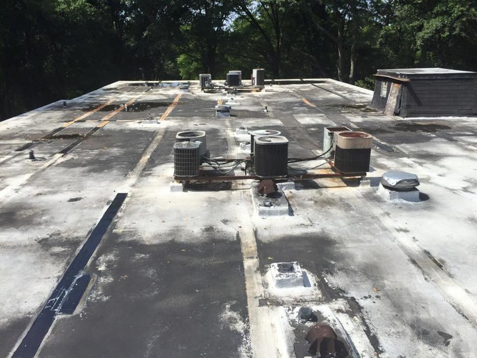 Atlanta Roofing Specialists Image