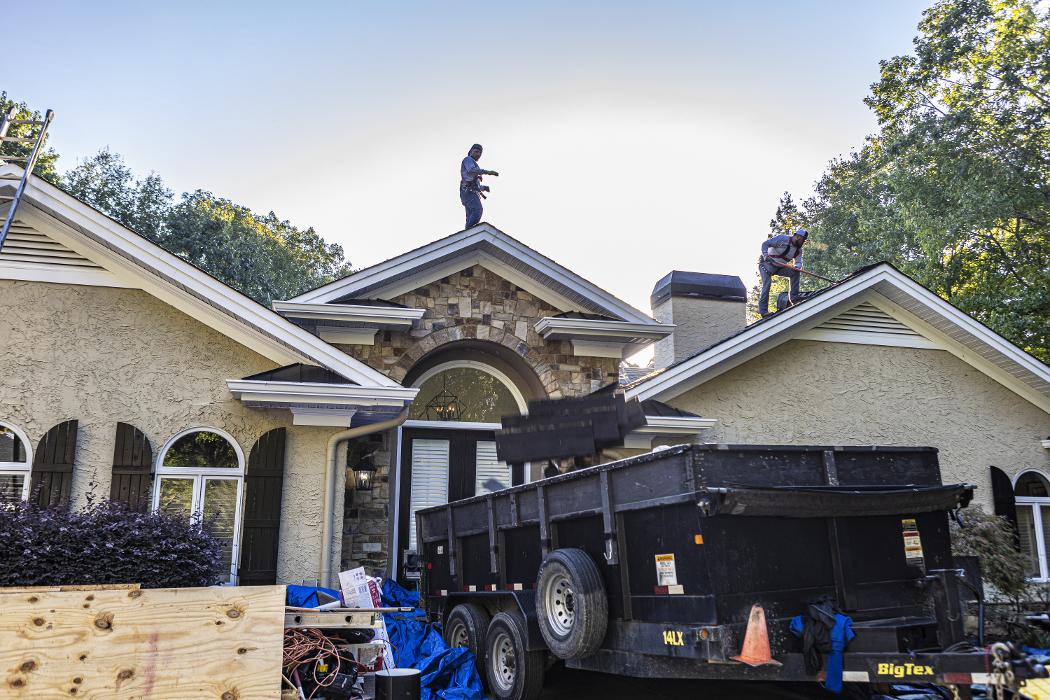 Atlanta Roofing Specialists Image