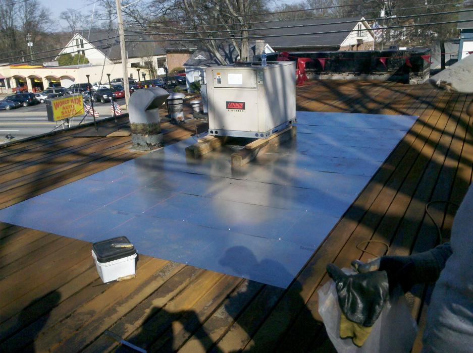 Atlanta Roofing Specialists Image