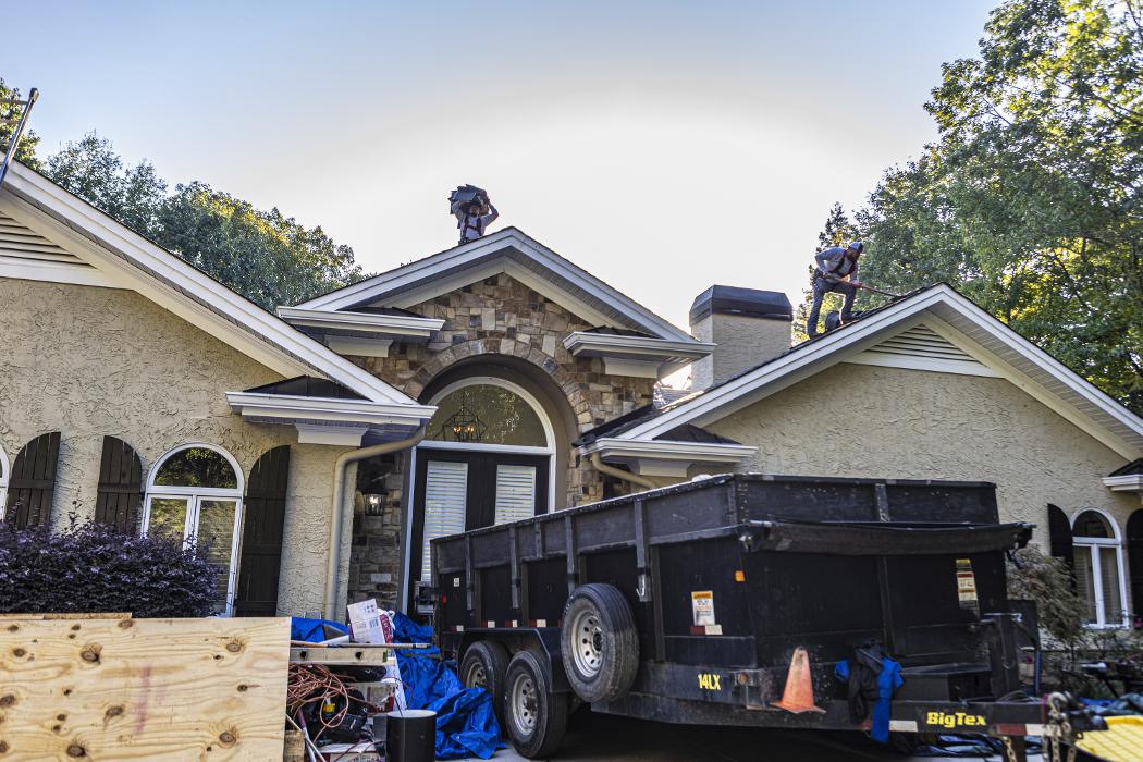 Atlanta Roofing Specialists Image