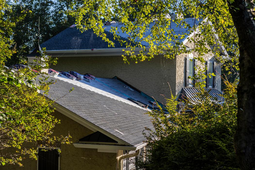 Atlanta Roofing Specialists Image