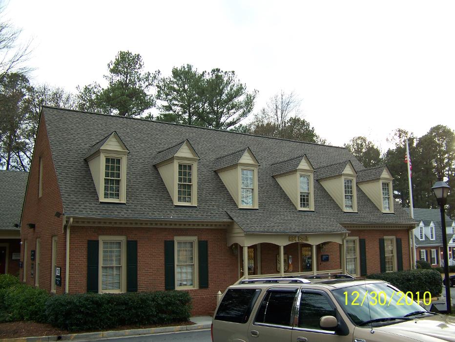 Atlanta Roofing Specialists Image