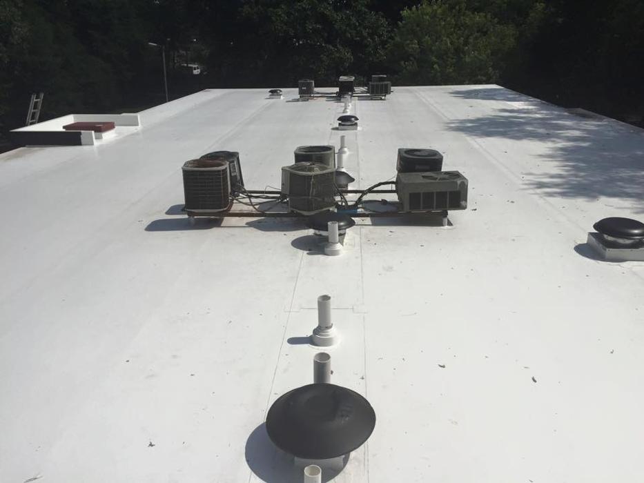 Atlanta Roofing Specialists Image