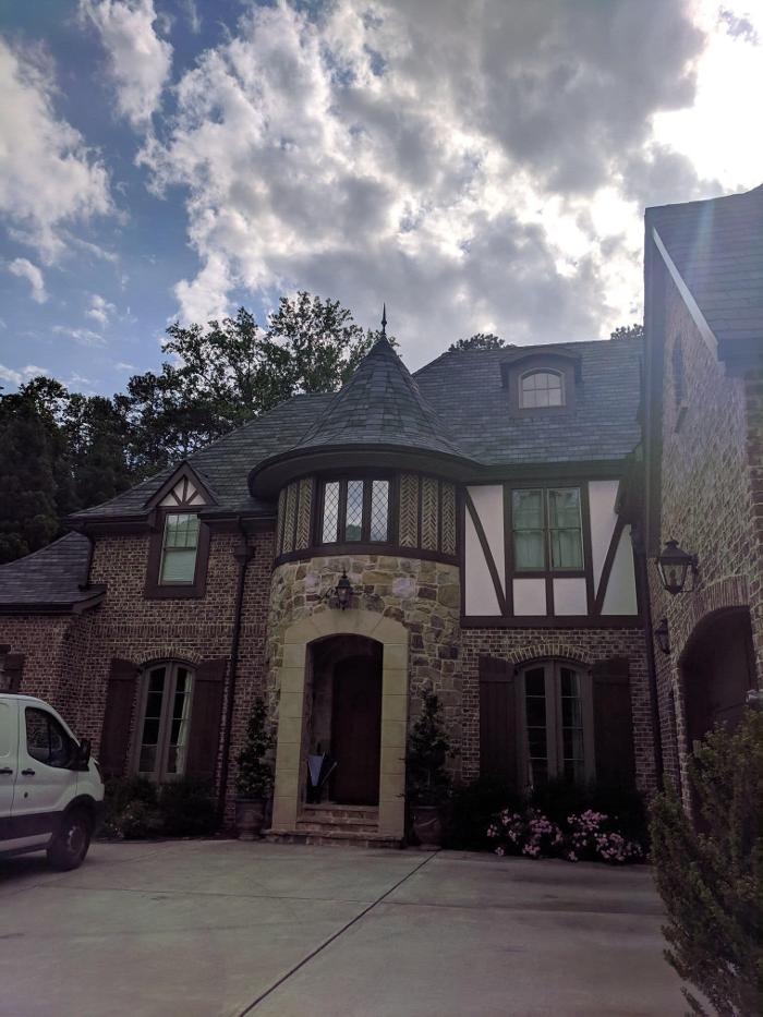 Atlanta Roofing Specialists Image