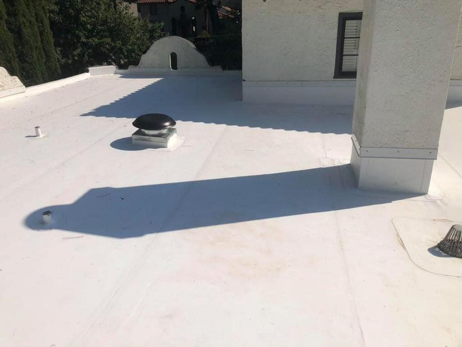 Atlanta Roofing Specialists Image