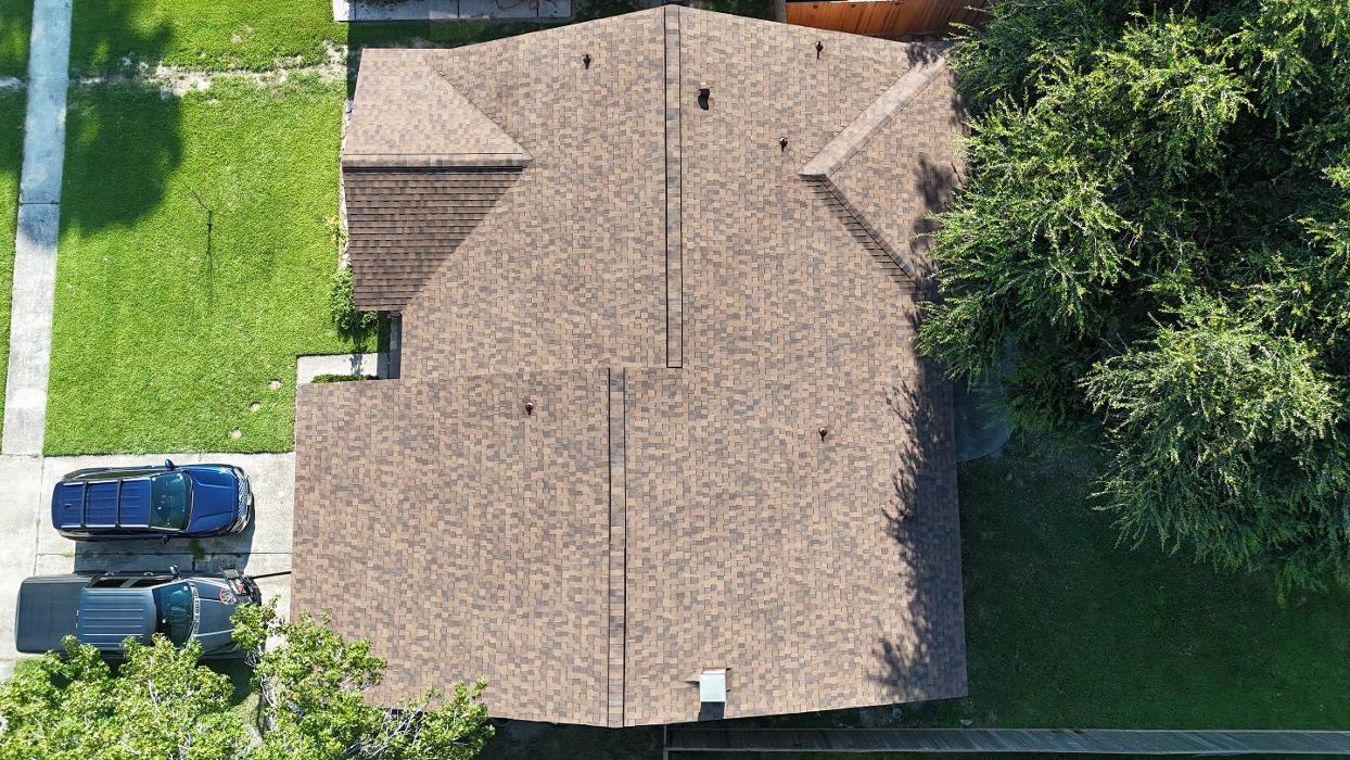 Modern BYLT Roofing Logo