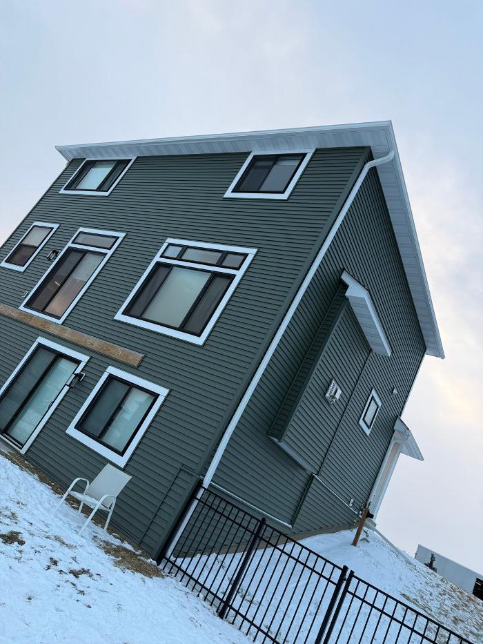 Jason's Seamless Gutters Image