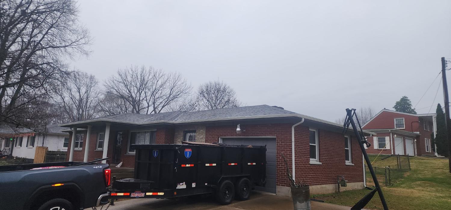 3 Peaks Roofing Image