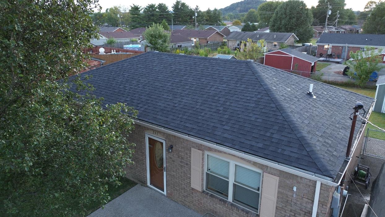 3 Peaks Roofing Image