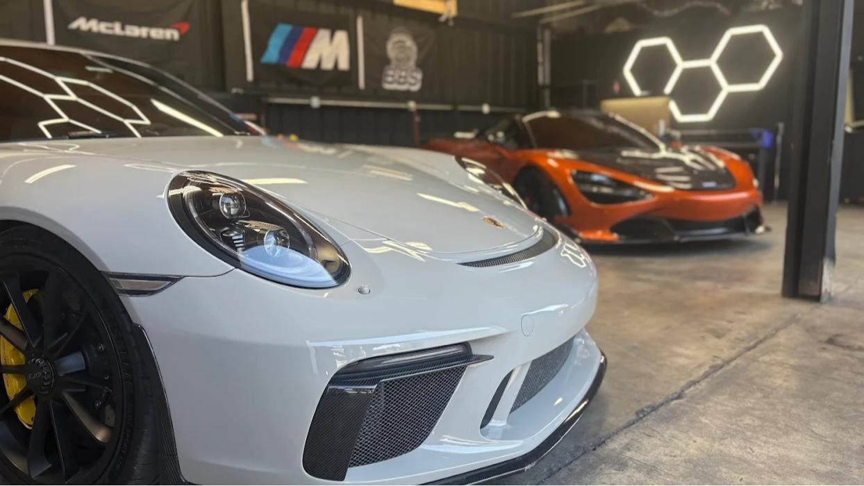 McLaren 720s and Porsche 911 GT3