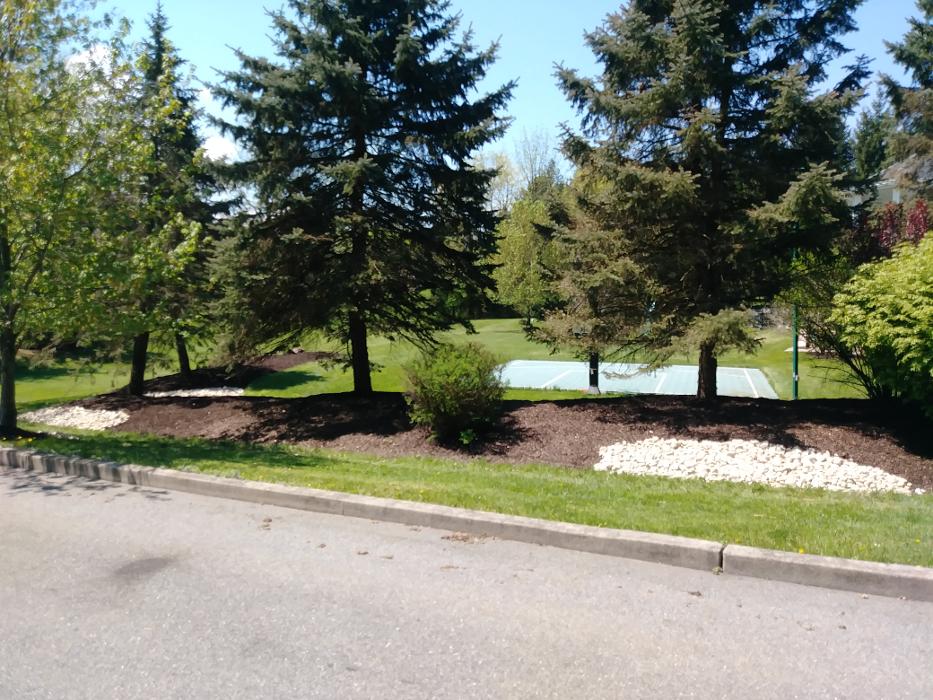 Craig's Lawncare and Hardscaping Image