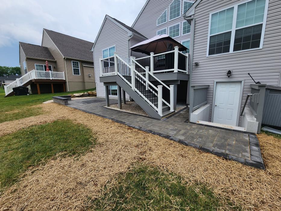 Craig's Lawncare and Hardscaping Image