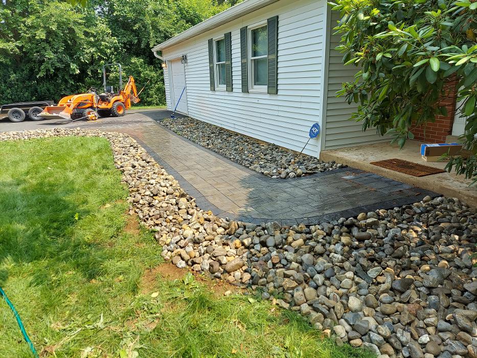 Craig's Lawncare and Hardscaping Logo