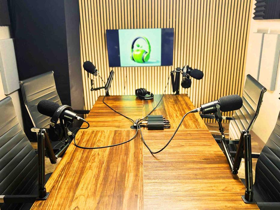 Green Apple Studios Vegas Logo