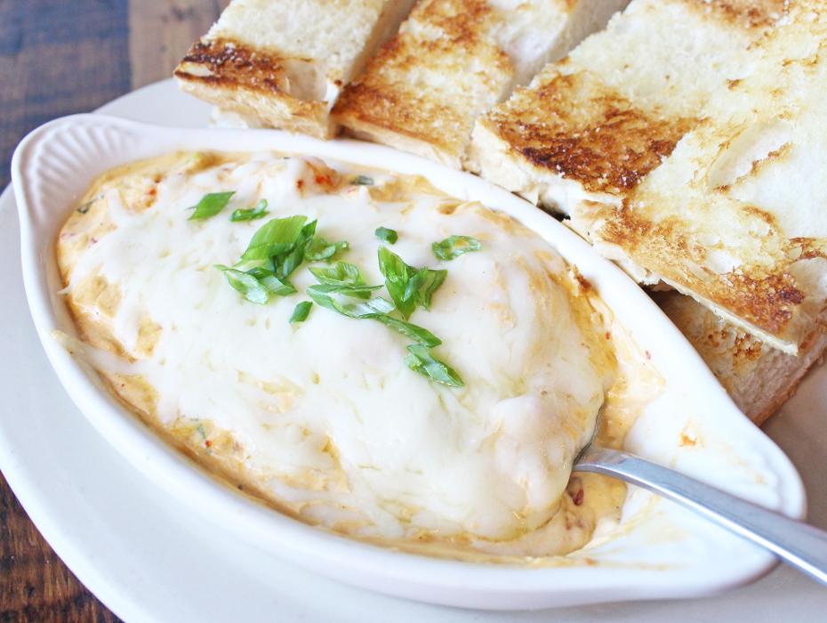 Mouton's Bistro & Bar Image