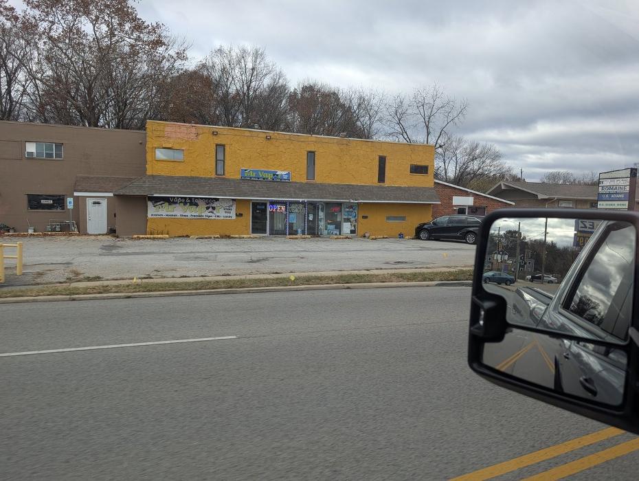 CoinFlip Bitcoin ATM - Mr Vapor Smoke Shop (Springfield) Image