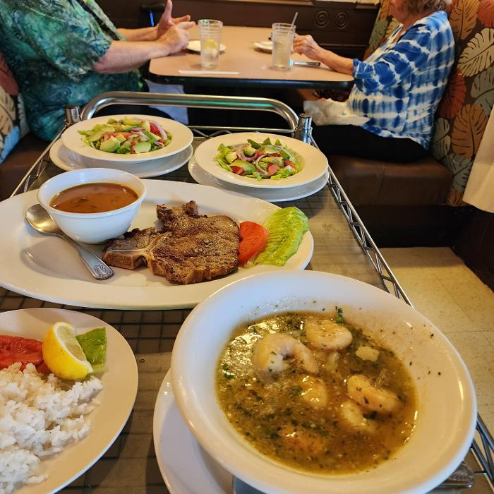 Liliana's Colombian Restaurant & Bakery Image