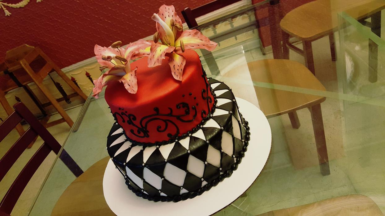 Liliana's Colombian Restaurant & Bakery Image