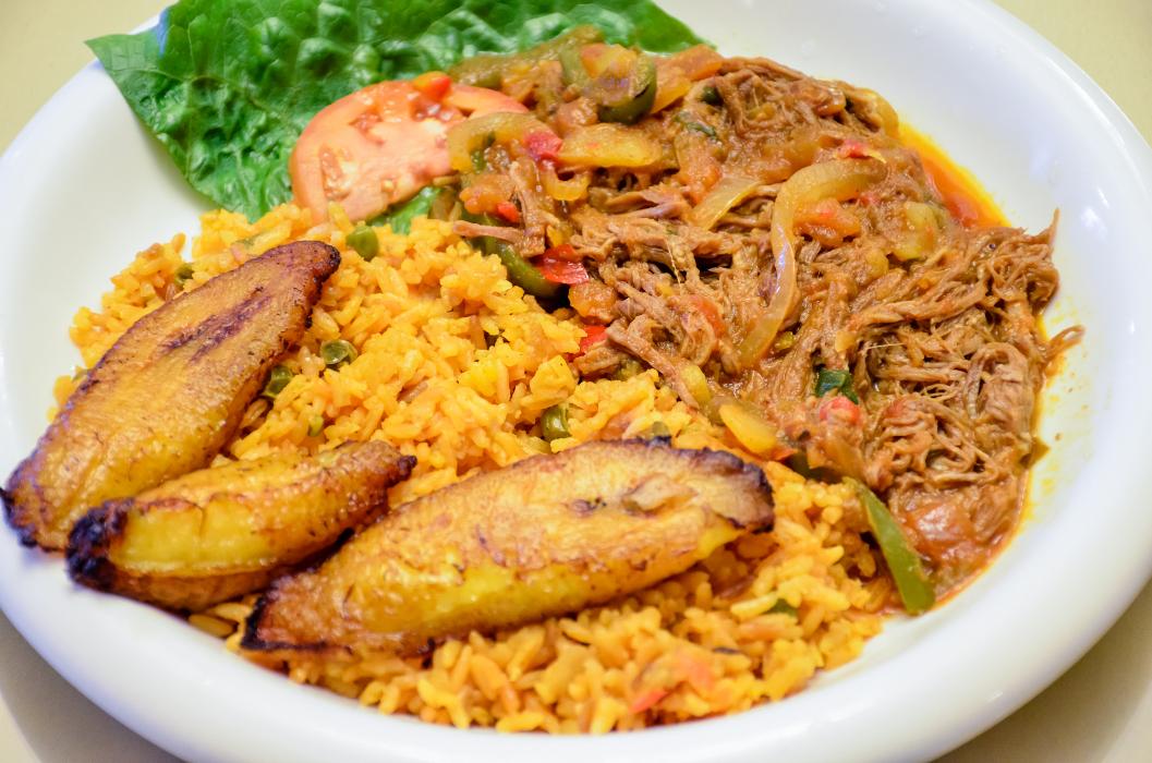 Liliana's Colombian Restaurant & Bakery Image