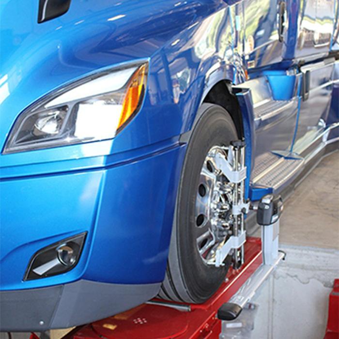 Bauer Built Tire &amp; Service Logo