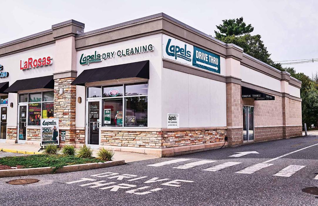 Lan's Lapels Cleaners - Wilmington Image