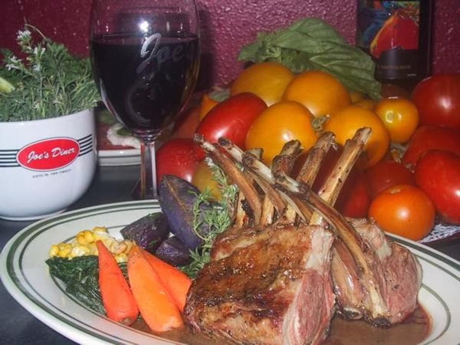 Joe's Diner & Pizza Image