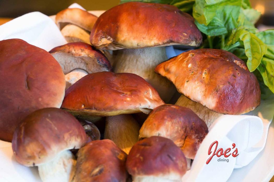 Joe's Diner & Pizza Image